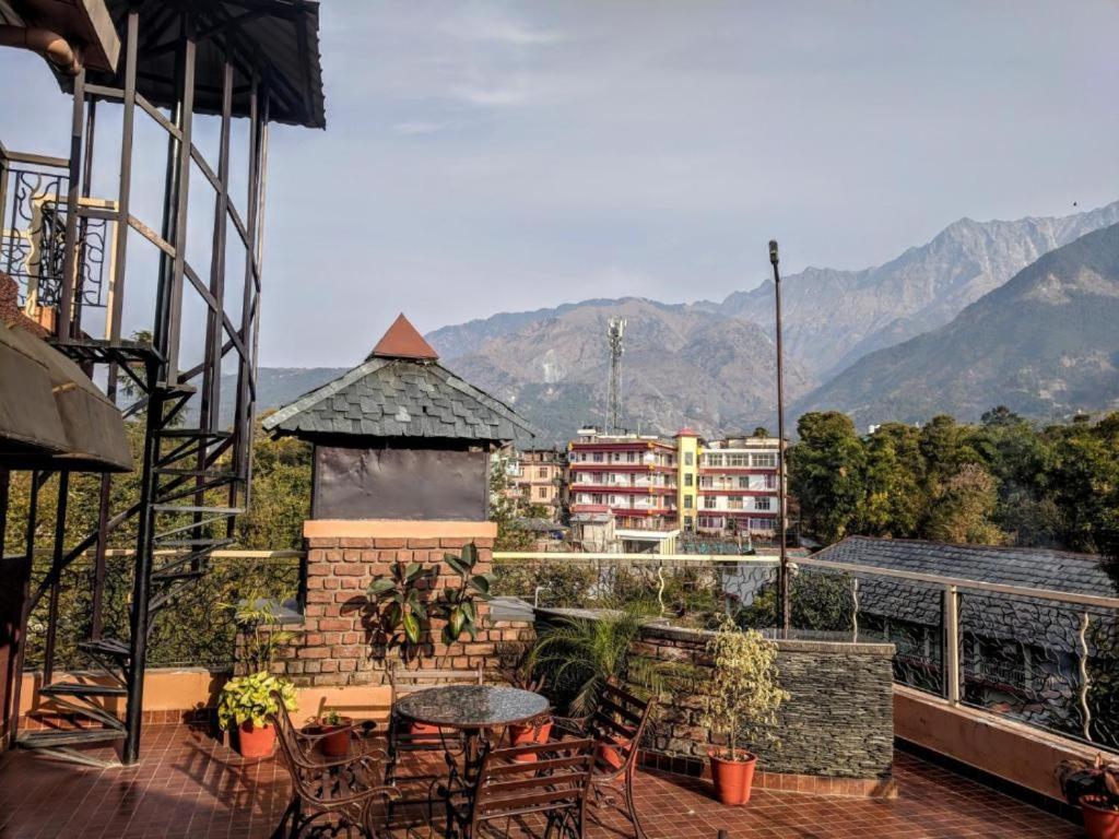 The Divine Hima Hotel Dharamshala Exterior foto