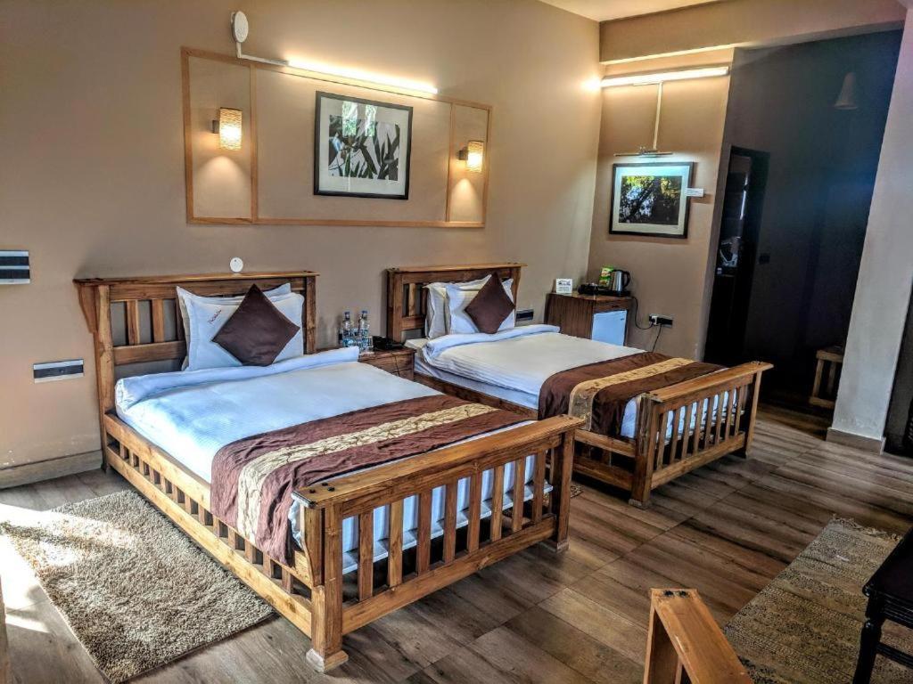 The Divine Hima Hotel Dharamshala Exterior foto