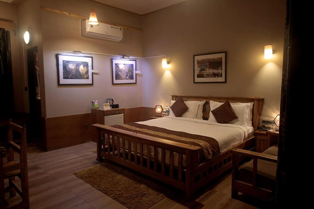 The Divine Hima Hotel Dharamshala Exterior foto